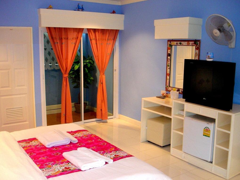 Sukkee Beach Resort Koh Larn Extérieur photo